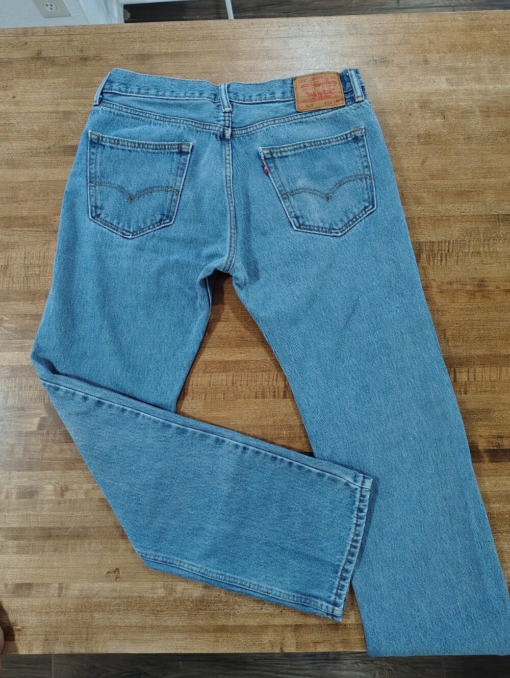 Levi's 505 Medium Light Blue Straight Jeans 34x32